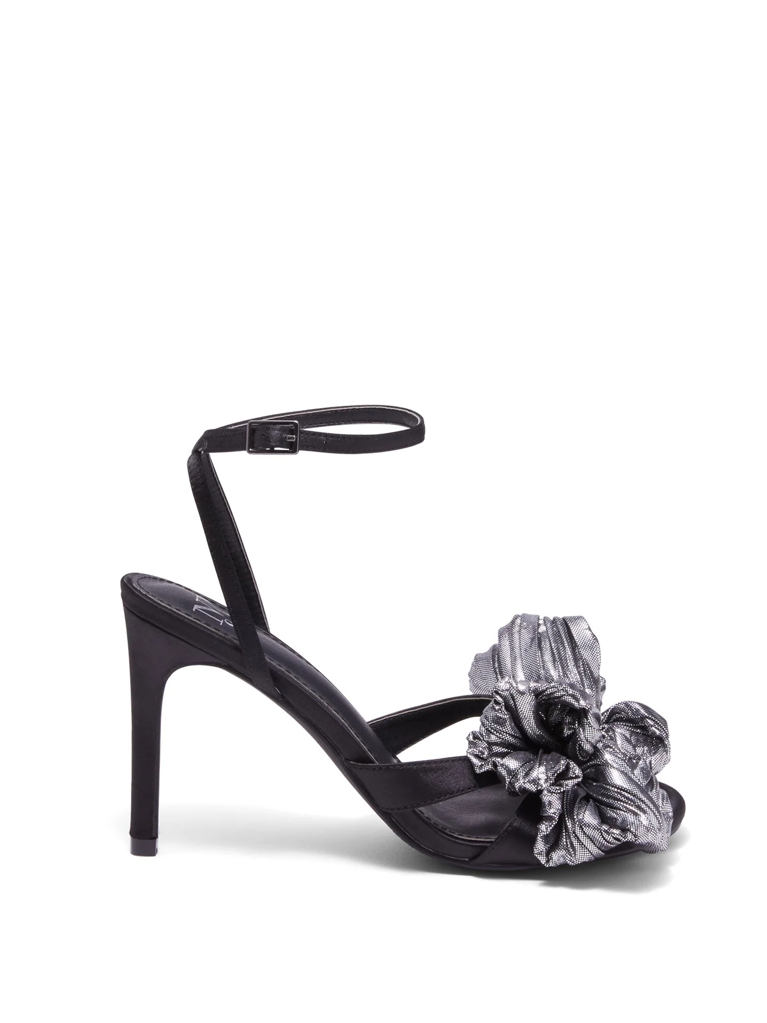 Tina Heel - Image 5