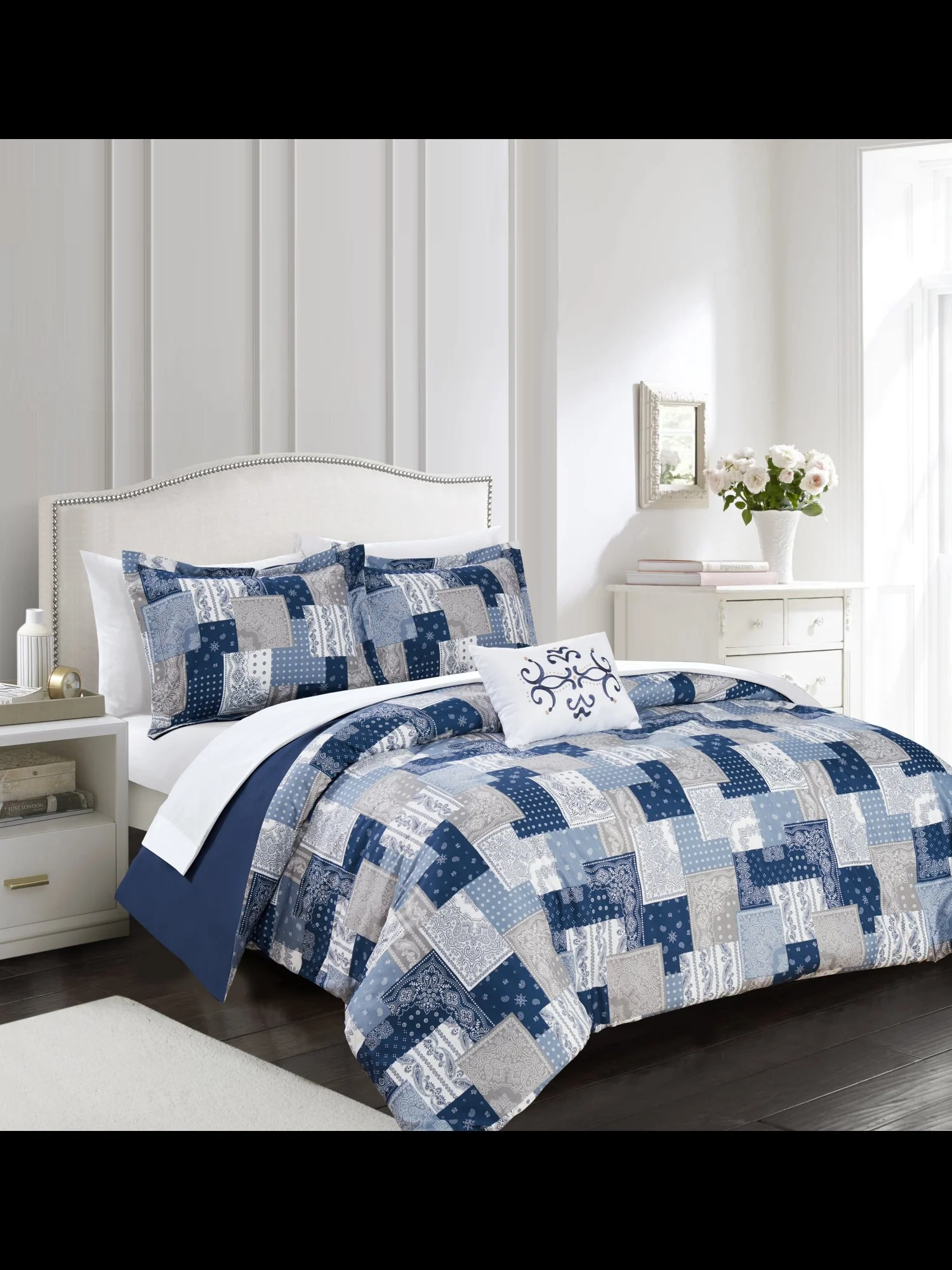 Utopia Reversible Queen-Size 4-Piece Duvet Set - NY&C x Chic Home - Image 7