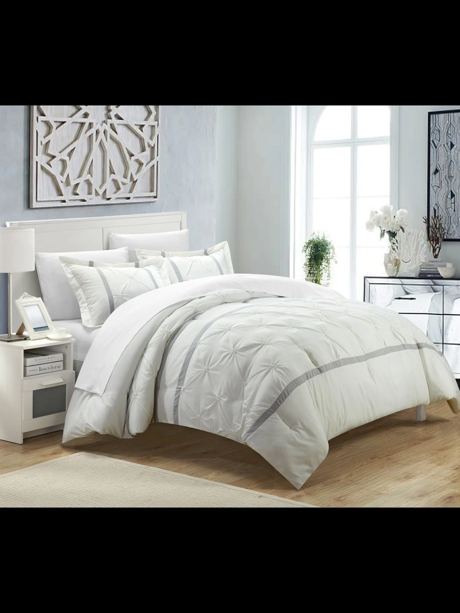 Veronica King-Size 3-Piece Duvet Set - NY&C x Chic Home