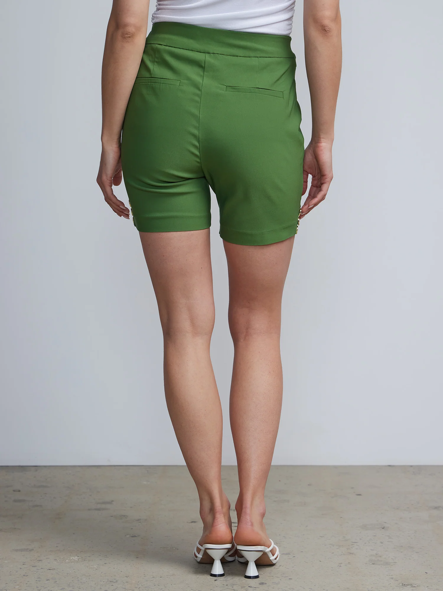 Whitney High-Waisted Pull-On 6-Inch Short - Image 17