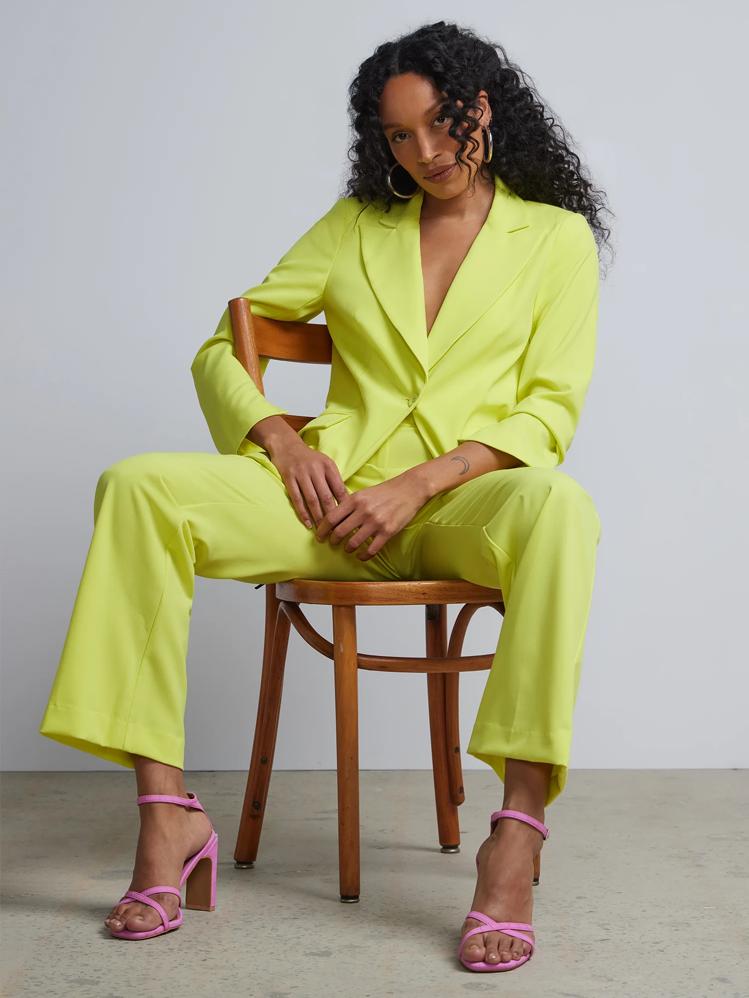 Wide-Lapel Single-Button Blazer