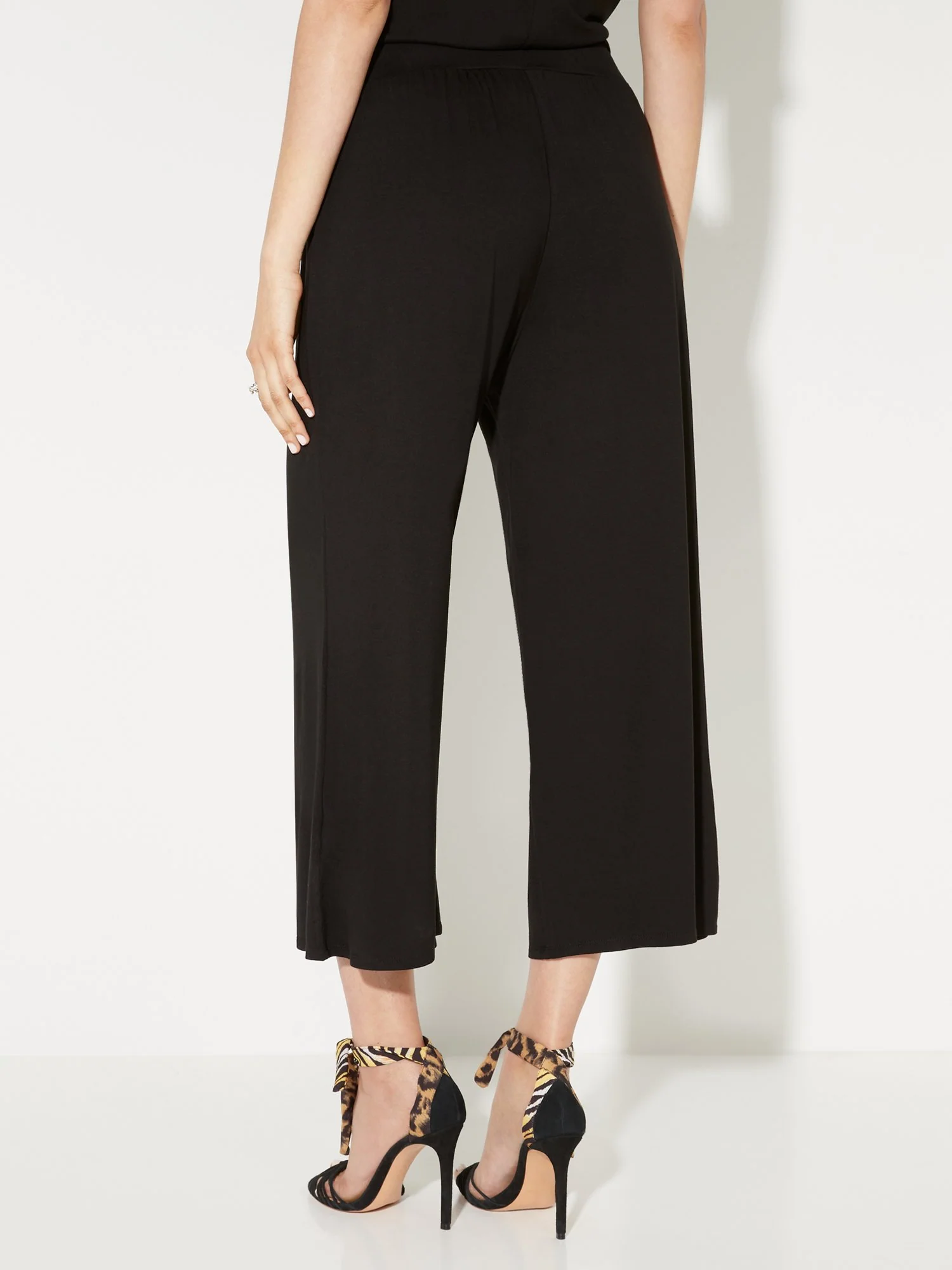 Wide-Leg Capri Pant - NY&C Style System - Image 3