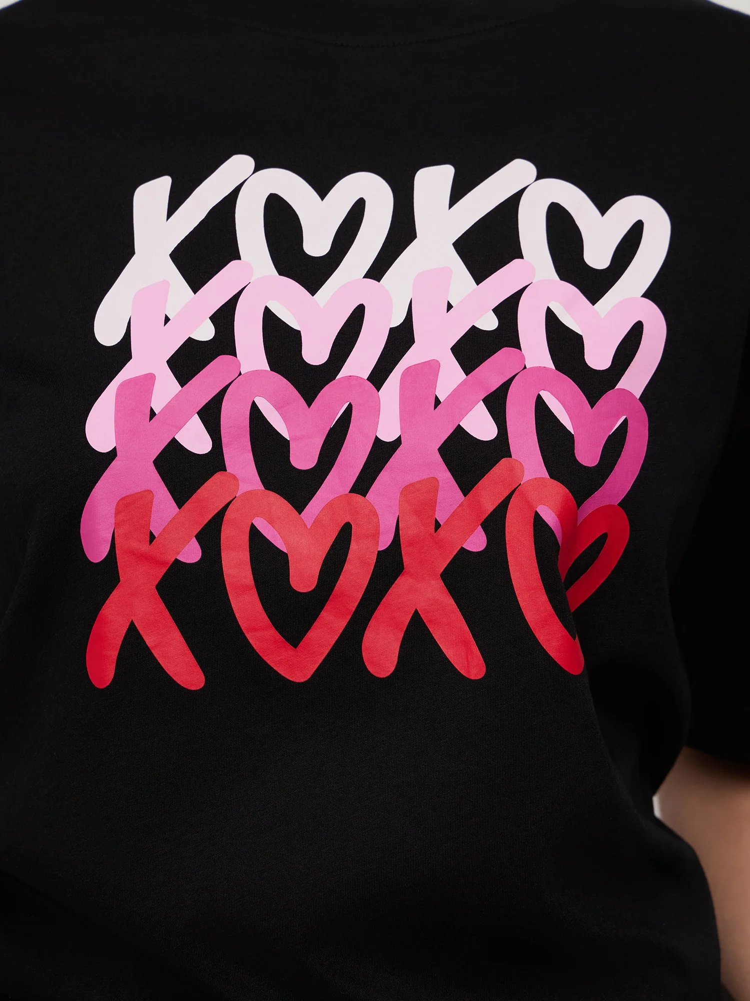 XOXO Oversized Graphic Tee - Image 4