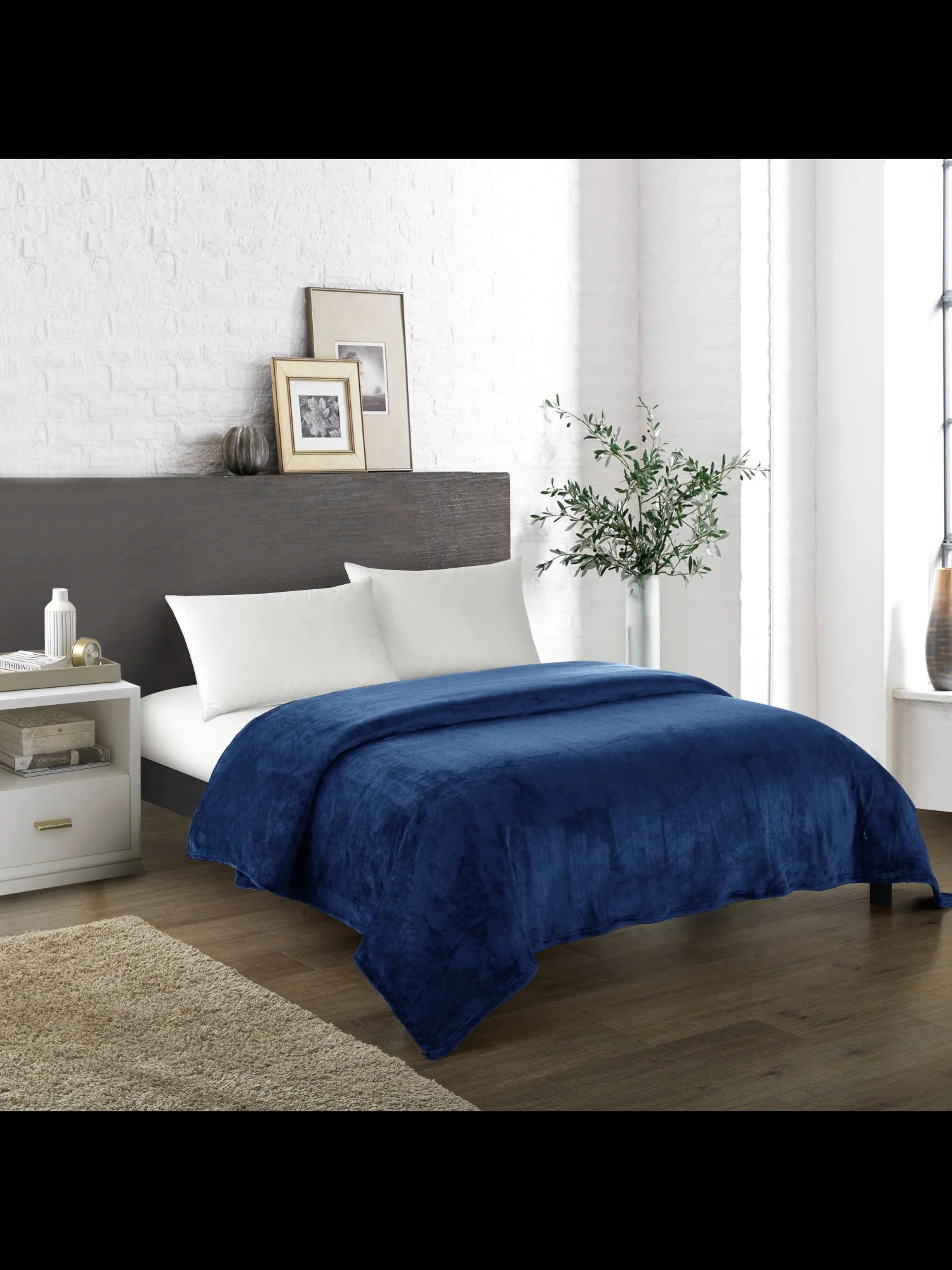 Zahava Twin-Size Ultra Plush Fleece Blanket - NY&C x Chic Home
